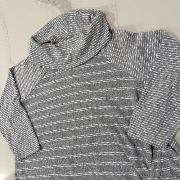 Sunday DB Grey/White Striped Sweater Cowl Neck Women’s Plus Size 3X Ruched Side - Picture 3 of 6